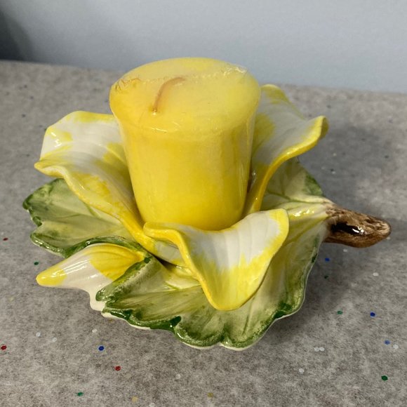 Vintage Porcelain Tea Lite Holders - Picture 3 of 11